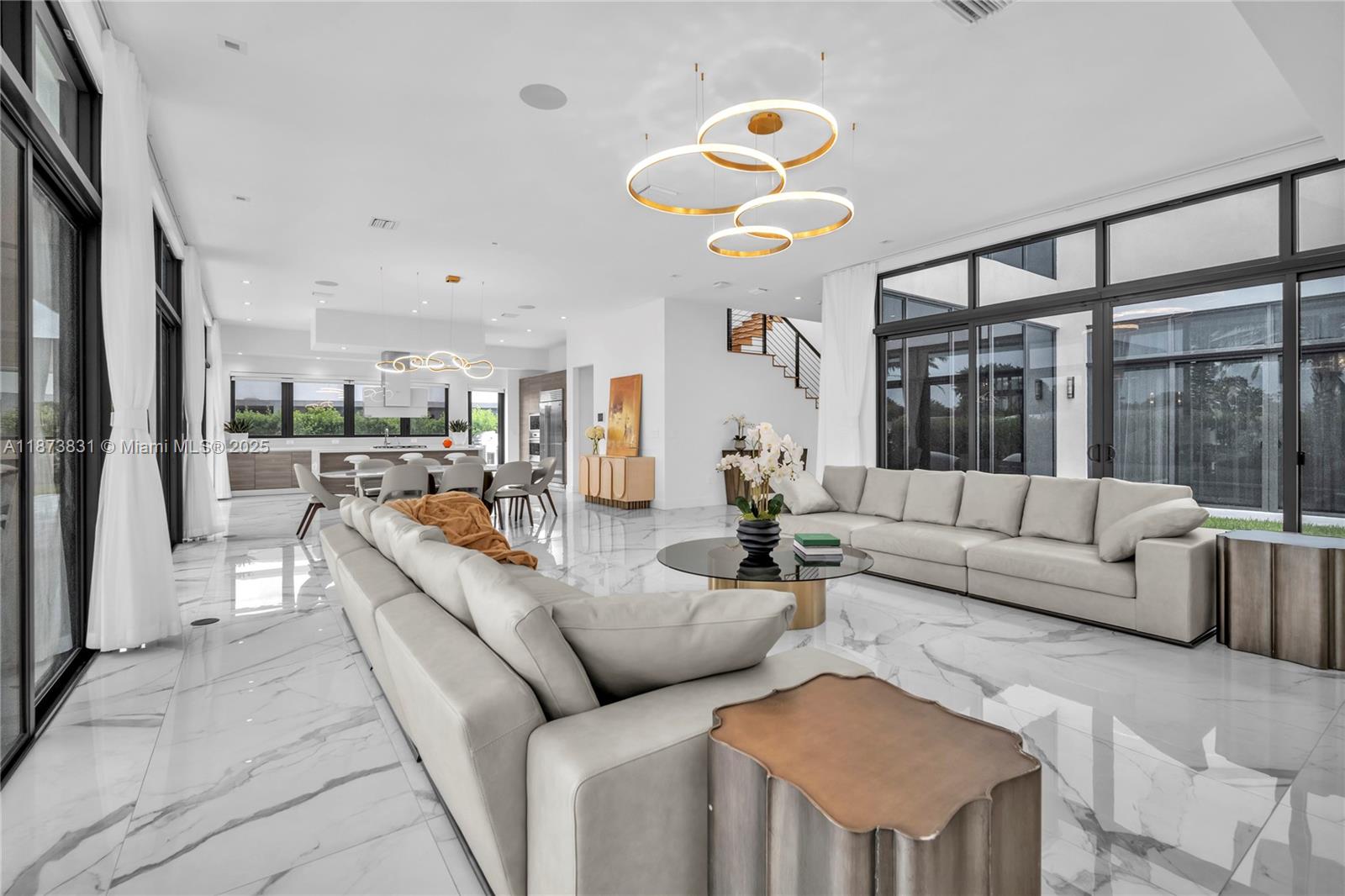16572 S Botaniko Dr S