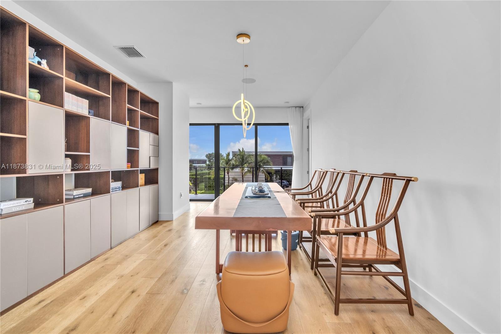 16572 S Botaniko Dr S