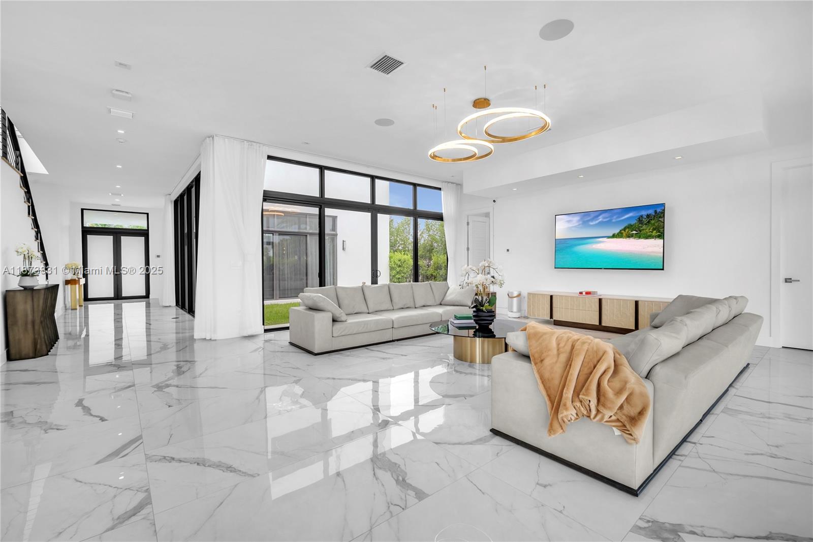 16572 S Botaniko Dr S