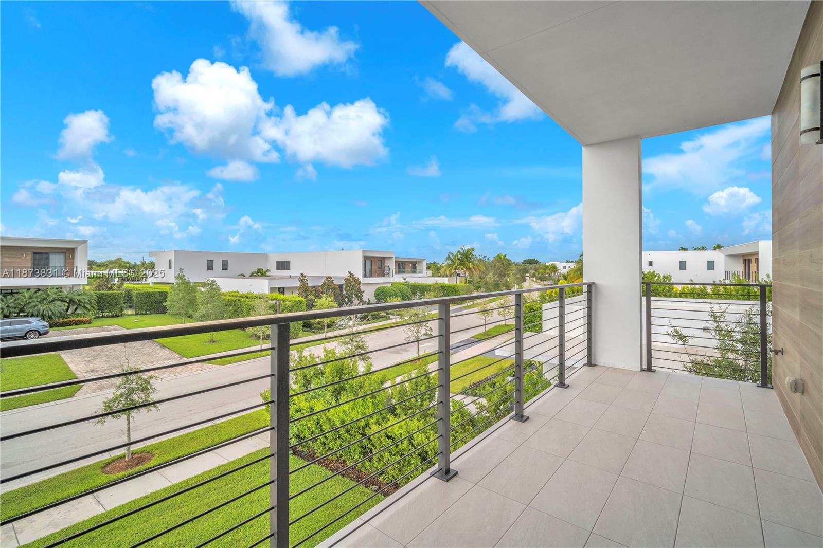 16572 S Botaniko Dr S