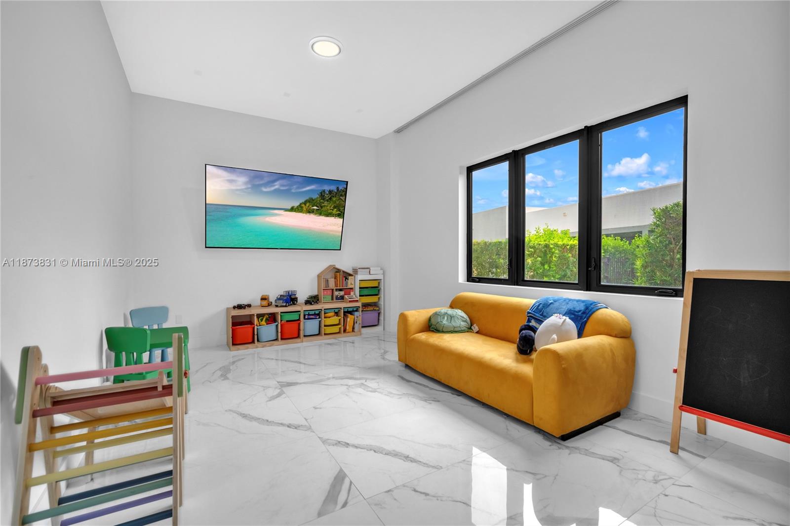 16572 S Botaniko Dr S