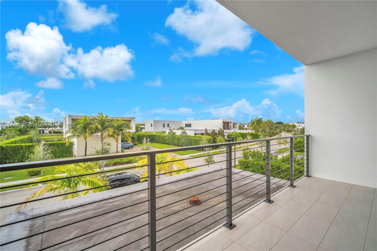 16572 S Botaniko Dr S