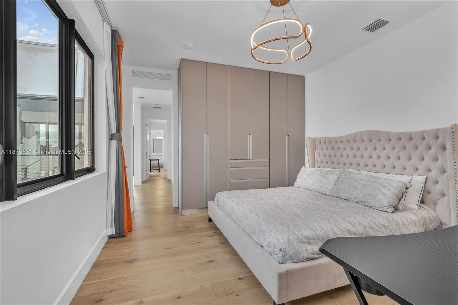 16572 S Botaniko Dr S