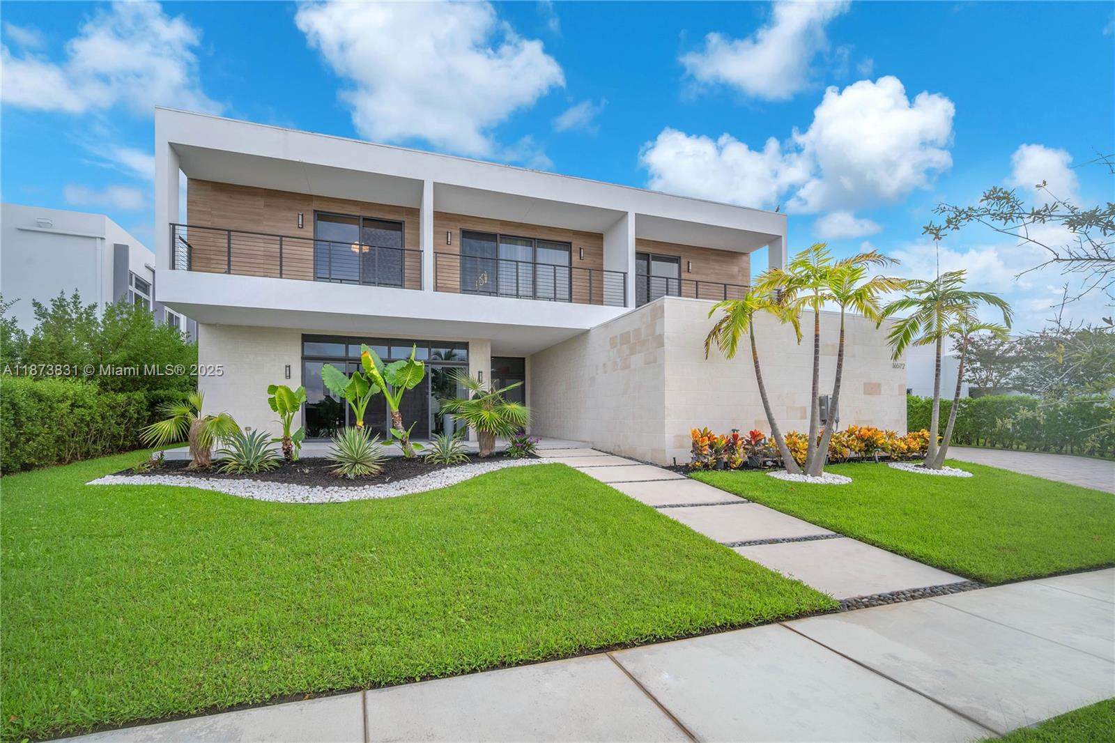 16572 S Botaniko Dr S