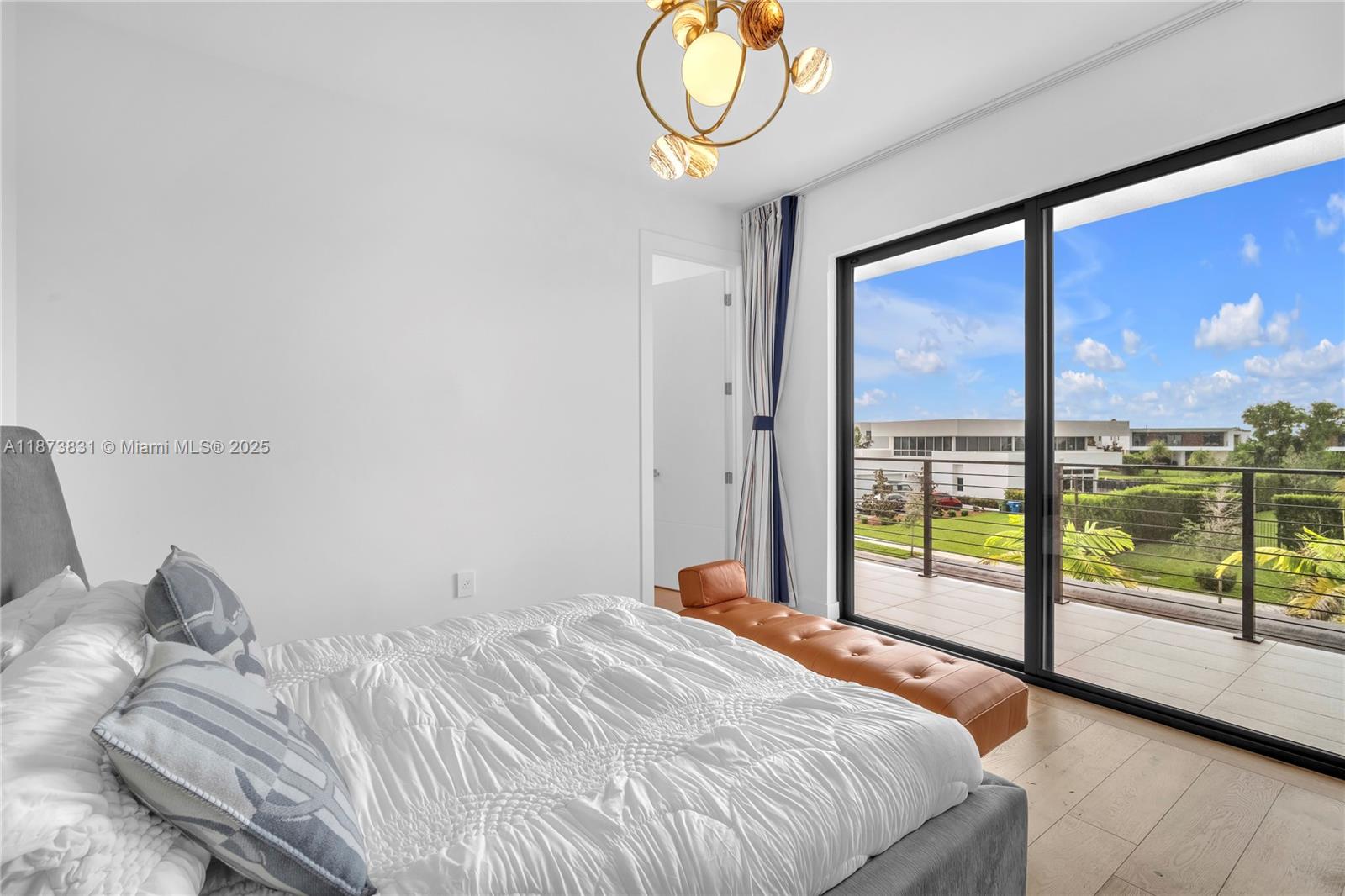 16572 S Botaniko Dr S