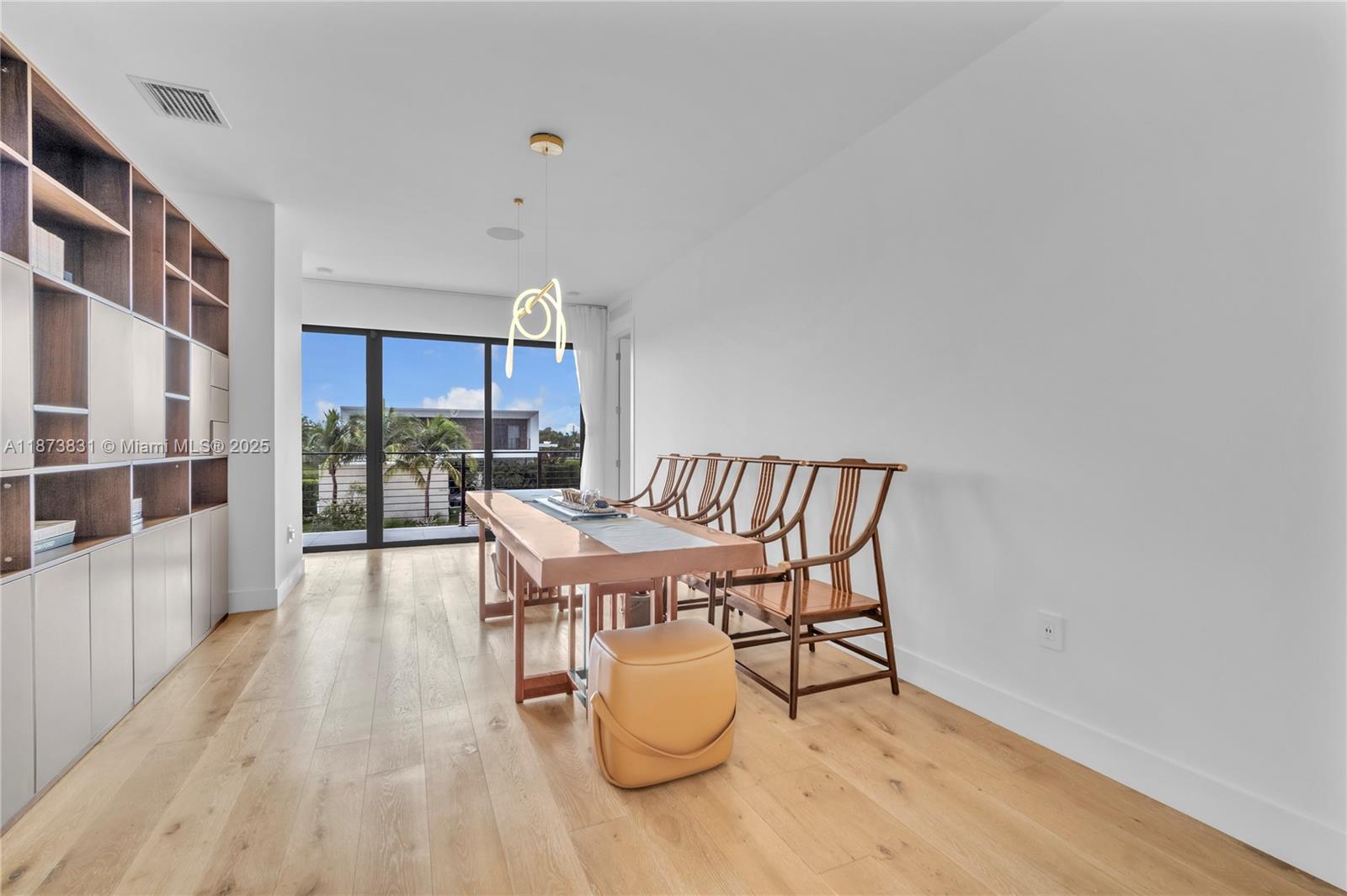 16572 S Botaniko Dr S