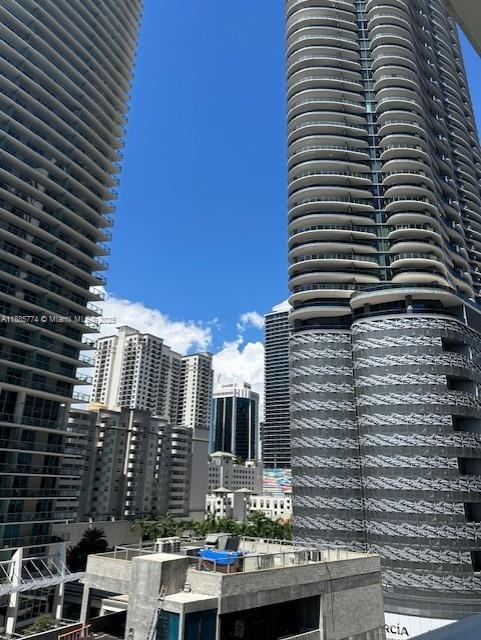 1080 Brickell Ave # 703