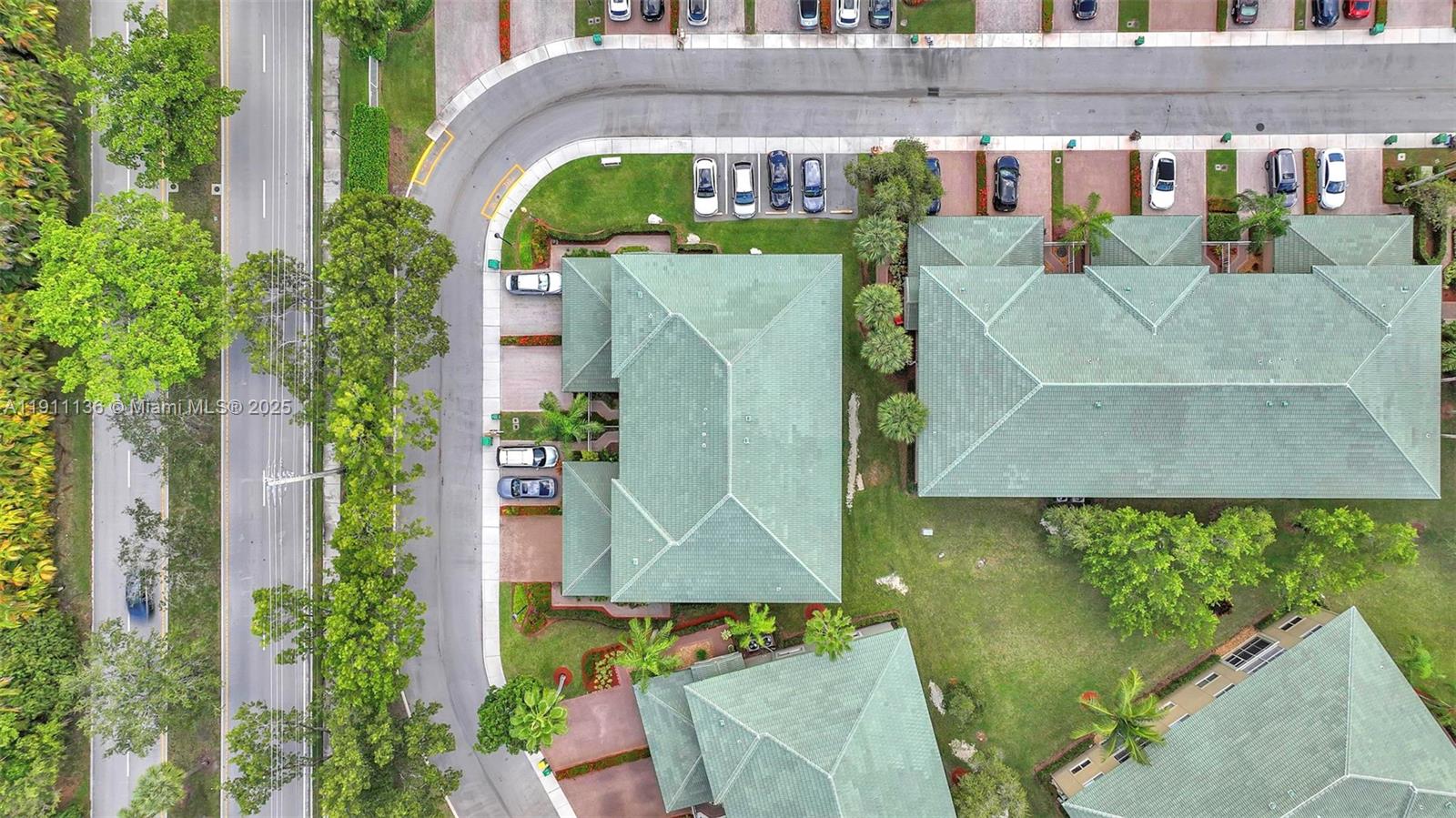 7921 E Exeter Blvd E # 202