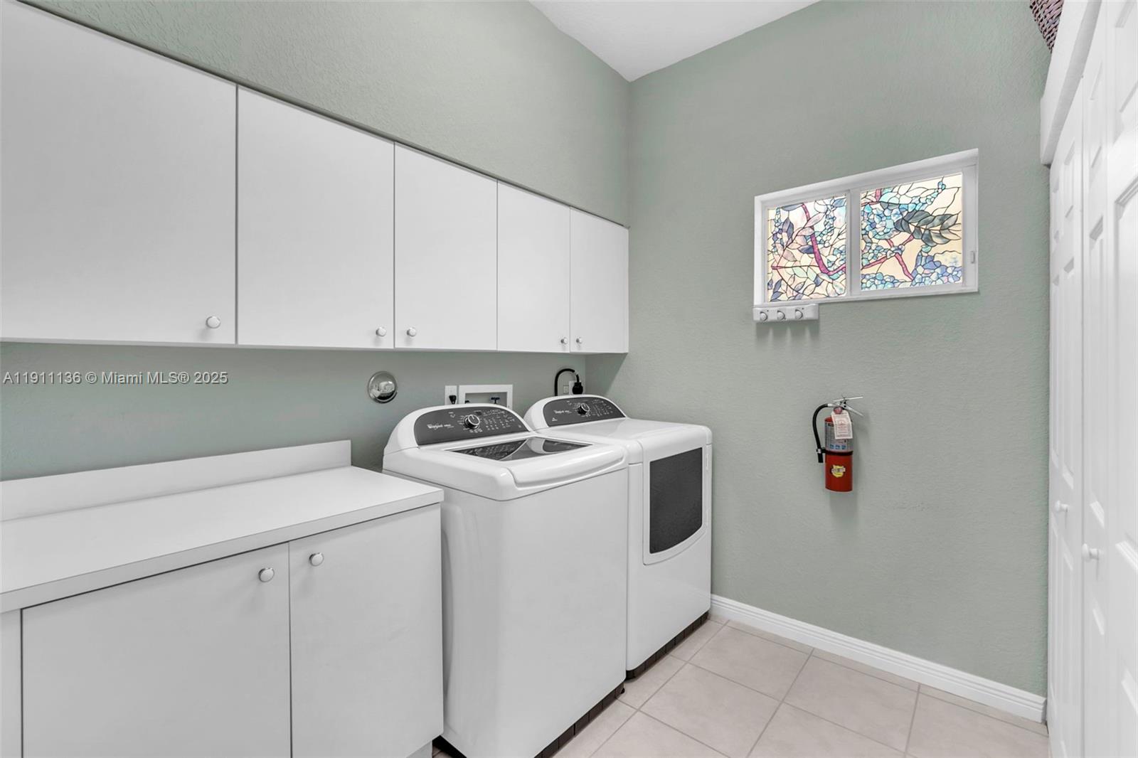 7921 E Exeter Blvd E # 202