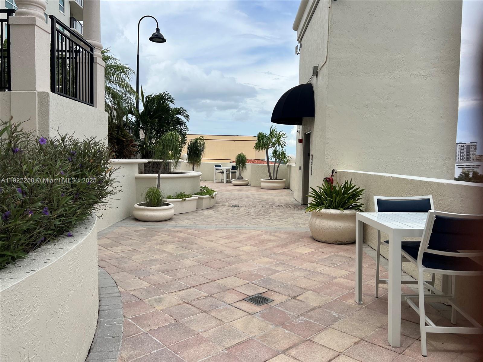 610 W Las Olas Blvd # 914N