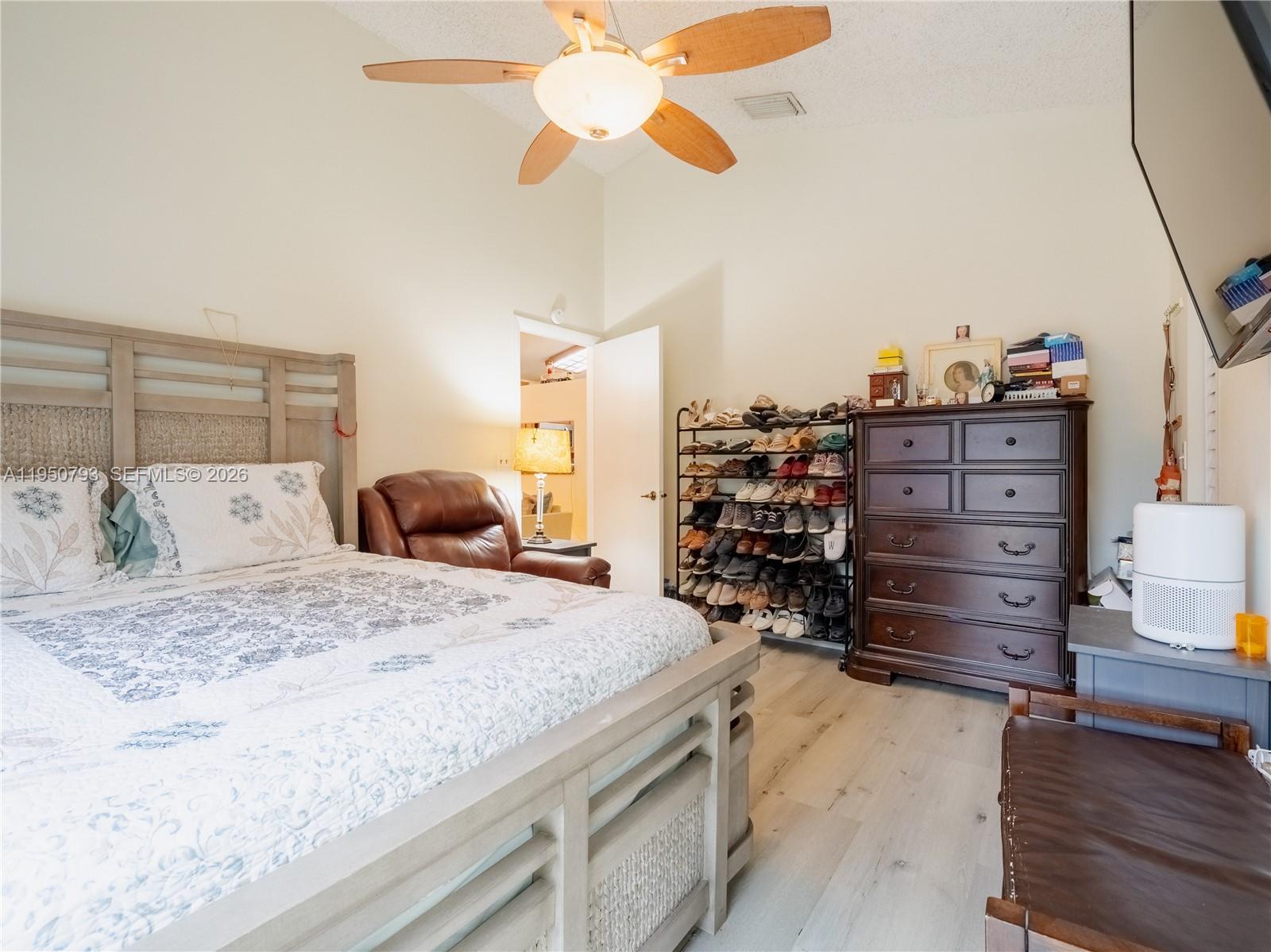 206 SW 159th Way