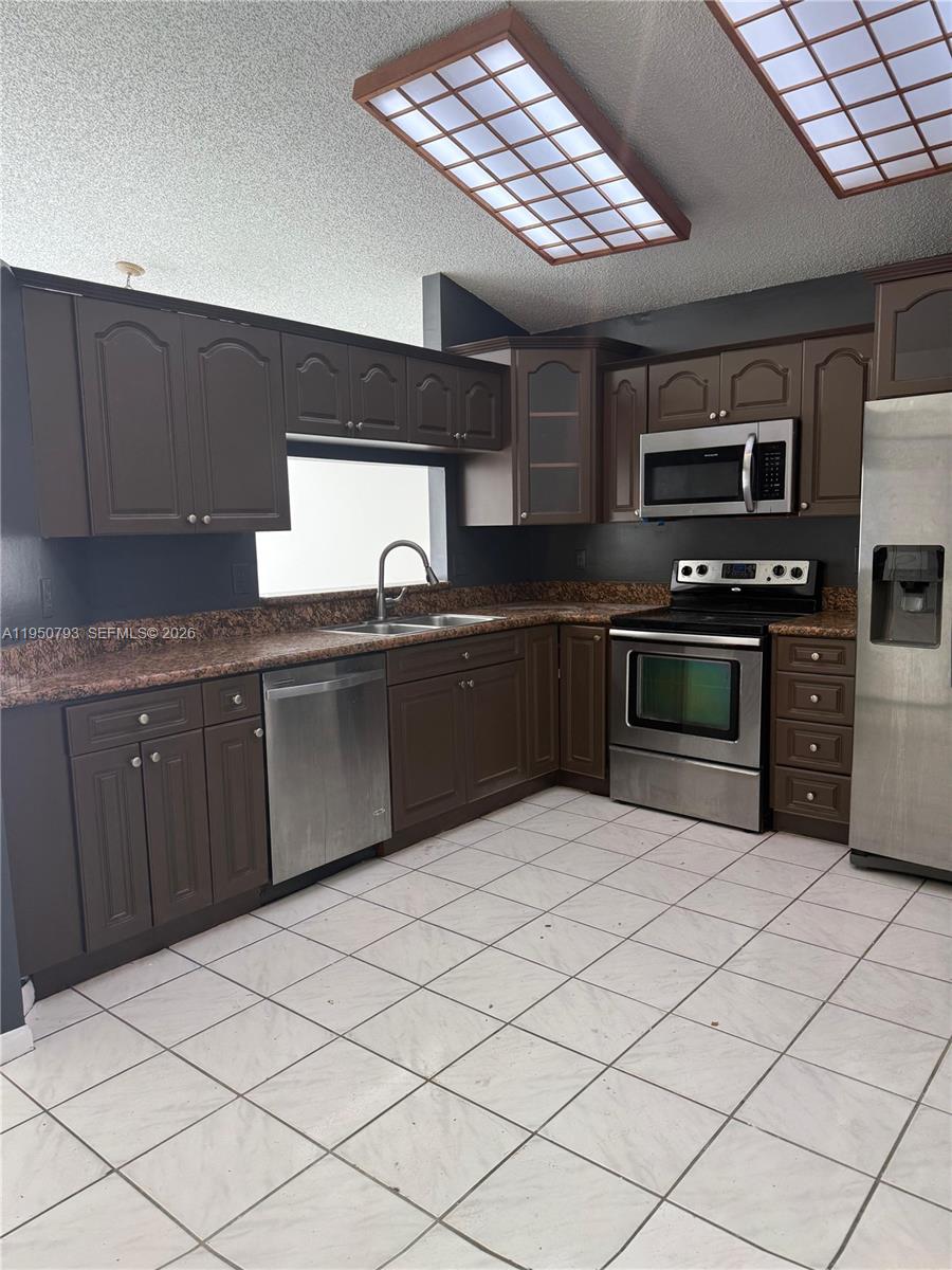 206 SW 159th Way