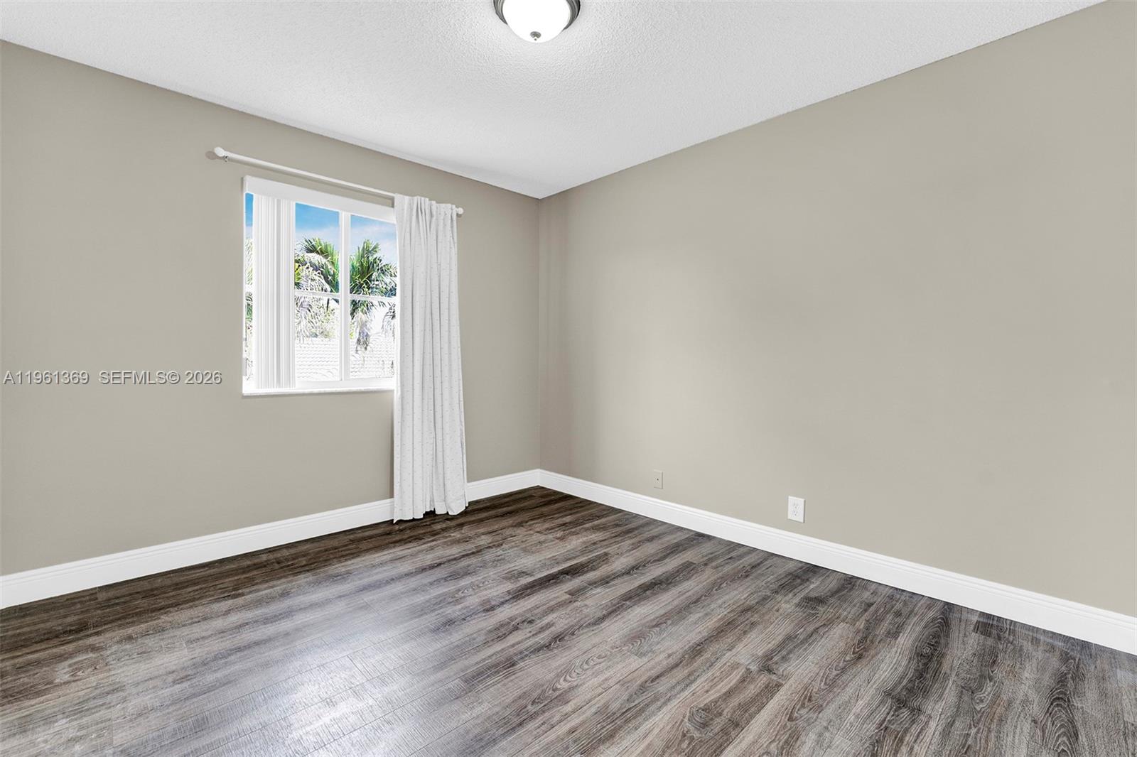 1518 Maple Dr # 1518