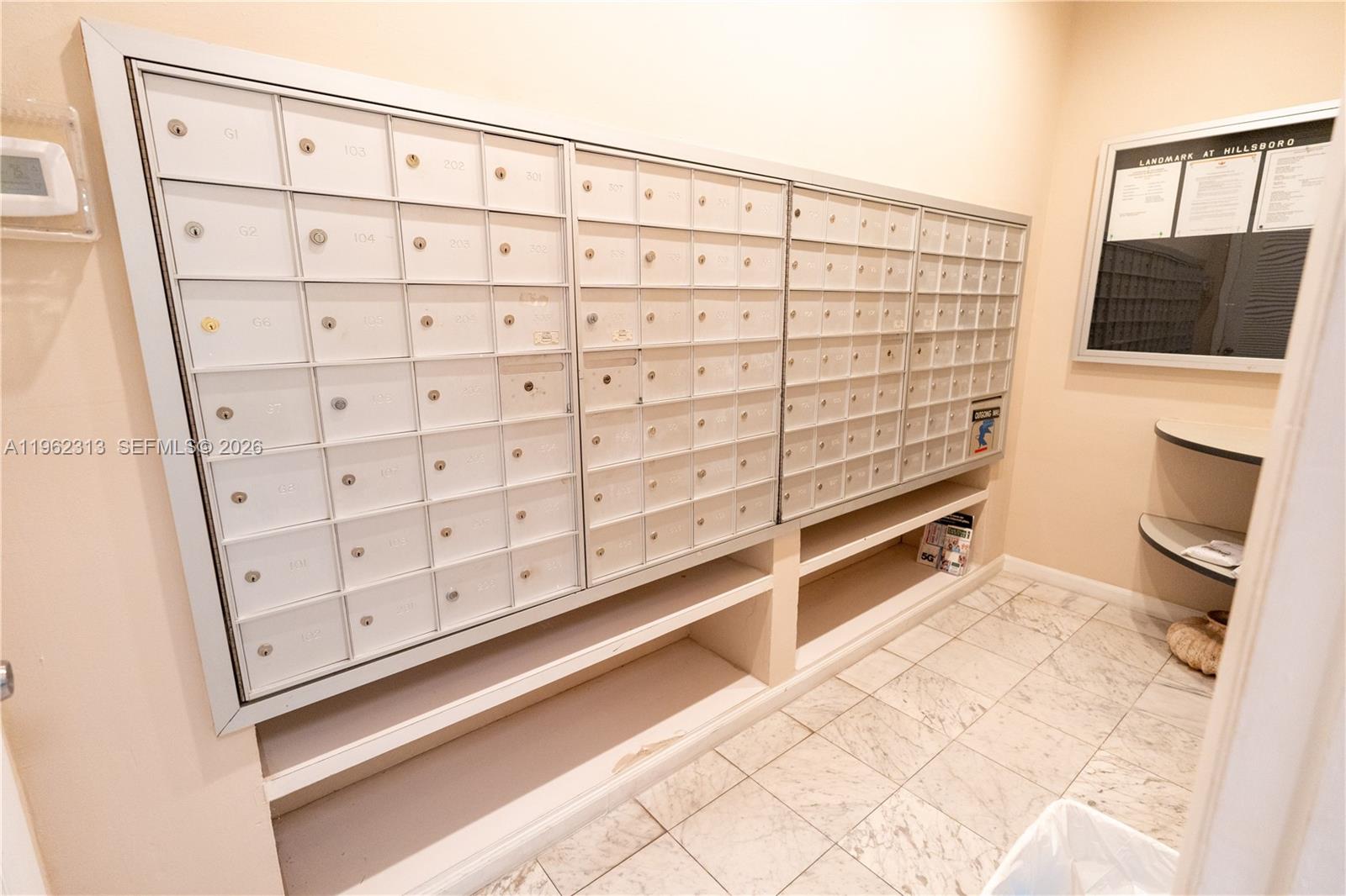 1021 Hillsboro Mile # 204