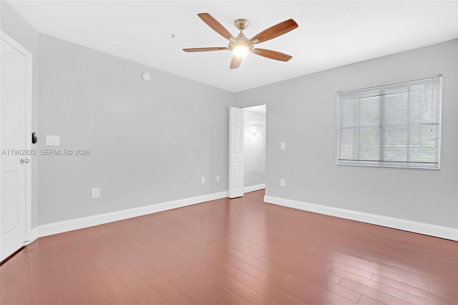 2586 Centergate Dr # 303