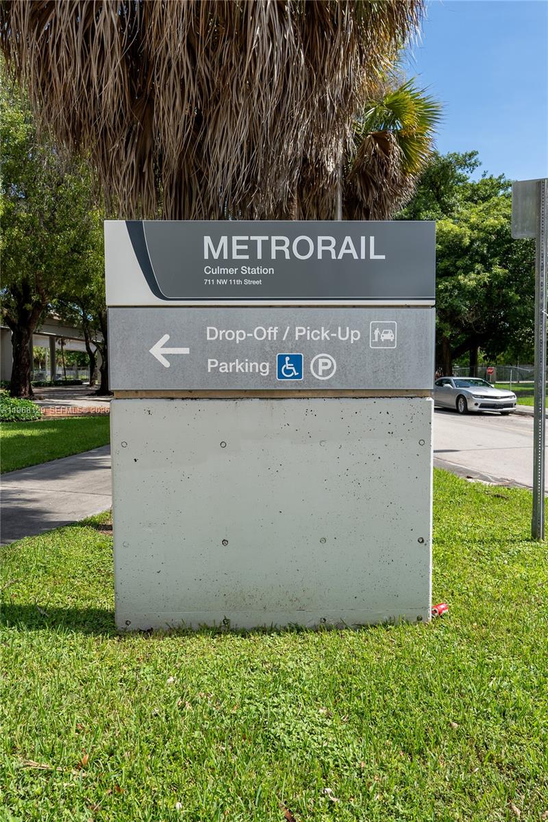 816 NW 11th St # 1006