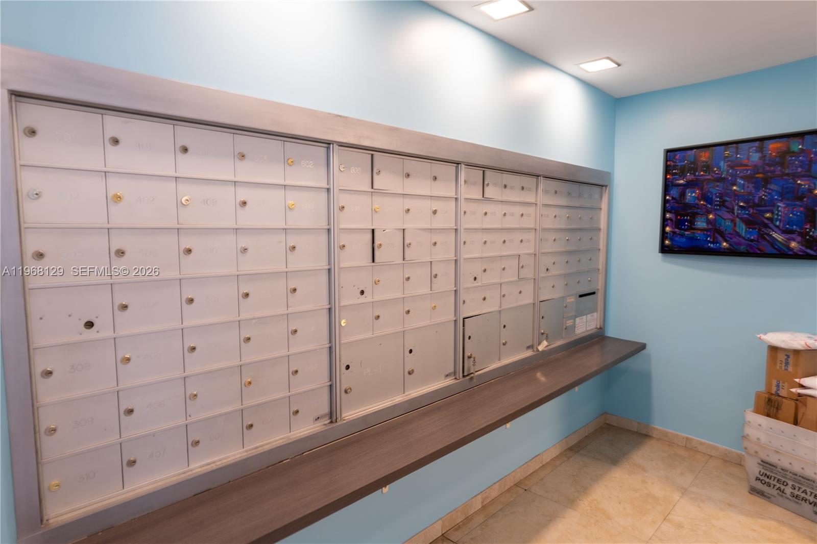 816 NW 11th St # 1006