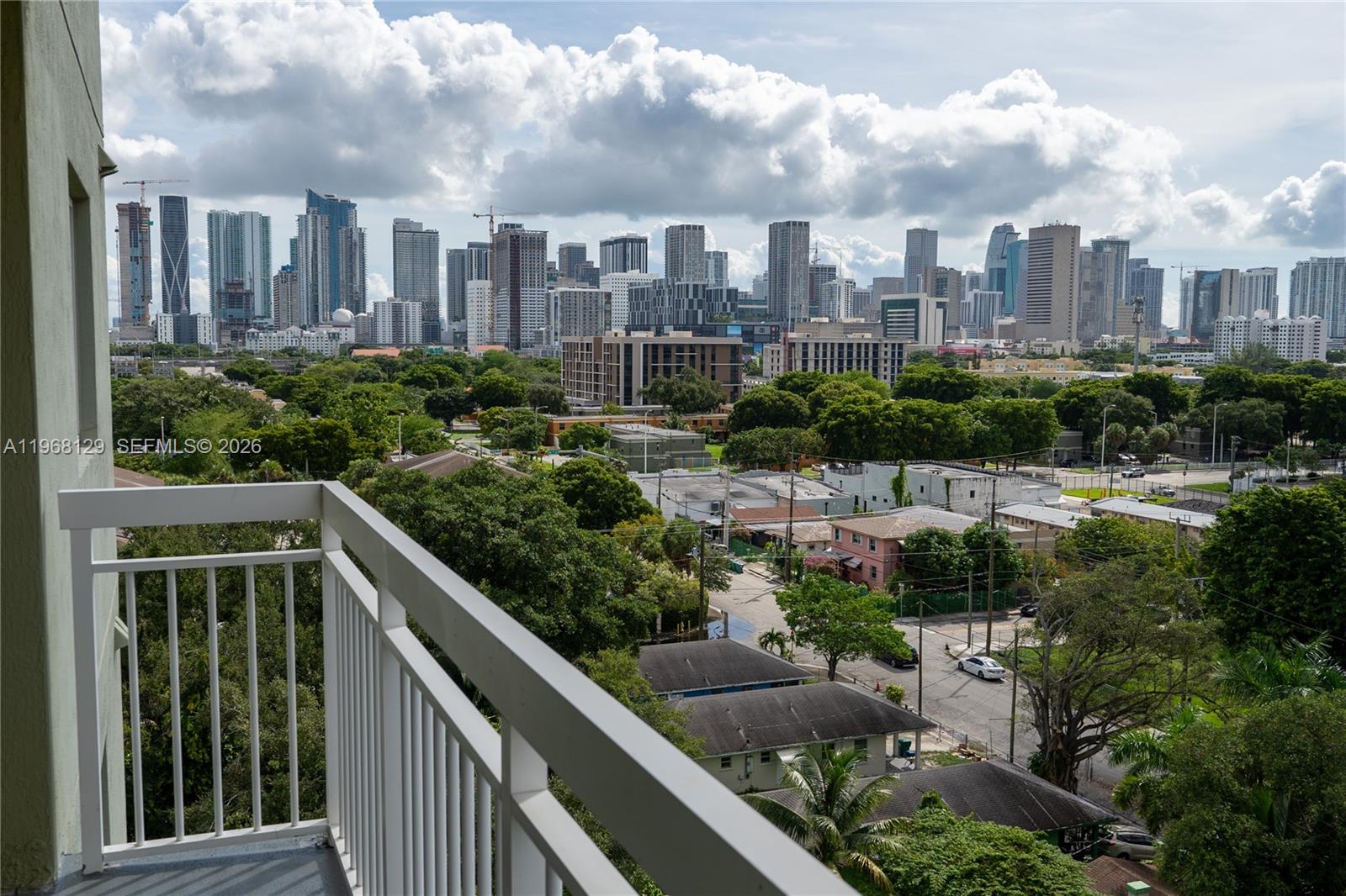 816 NW 11th St # 1006