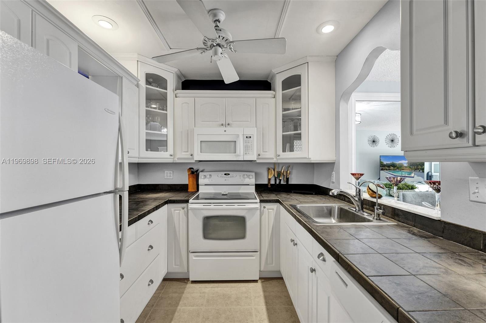 3430 NW 52nd Ave # 210