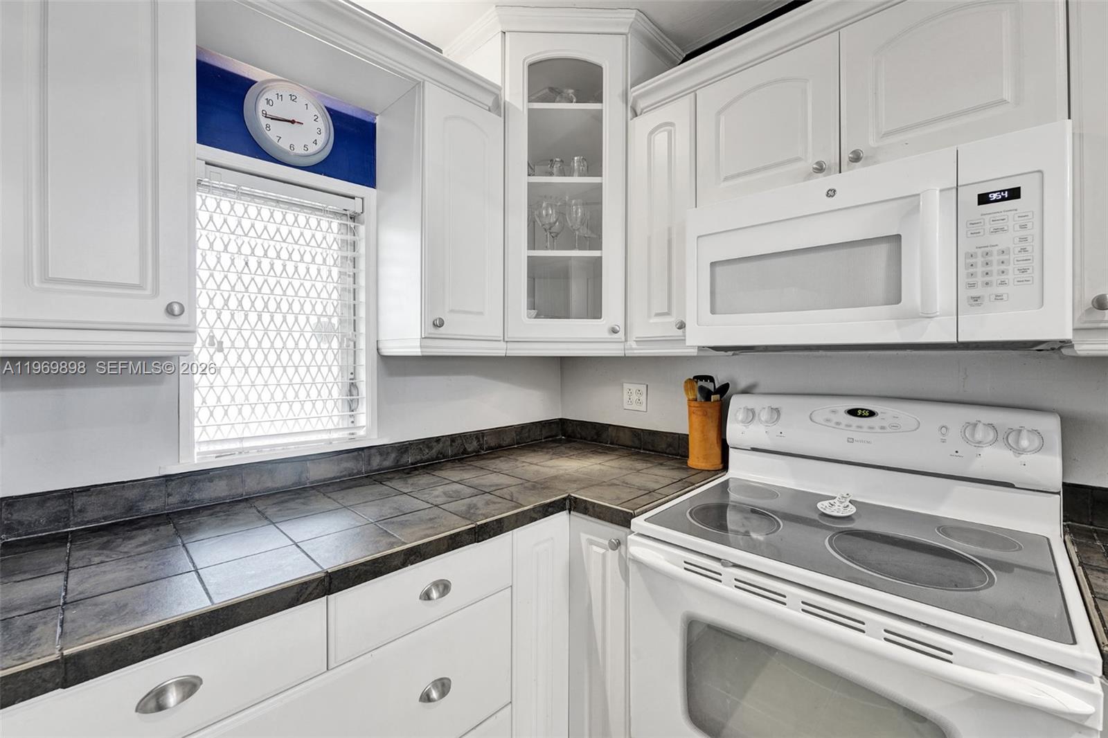 3430 NW 52nd Ave # 210