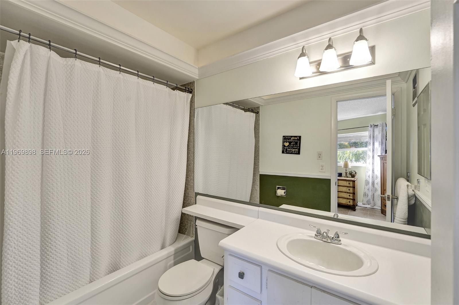 3430 NW 52nd Ave # 210