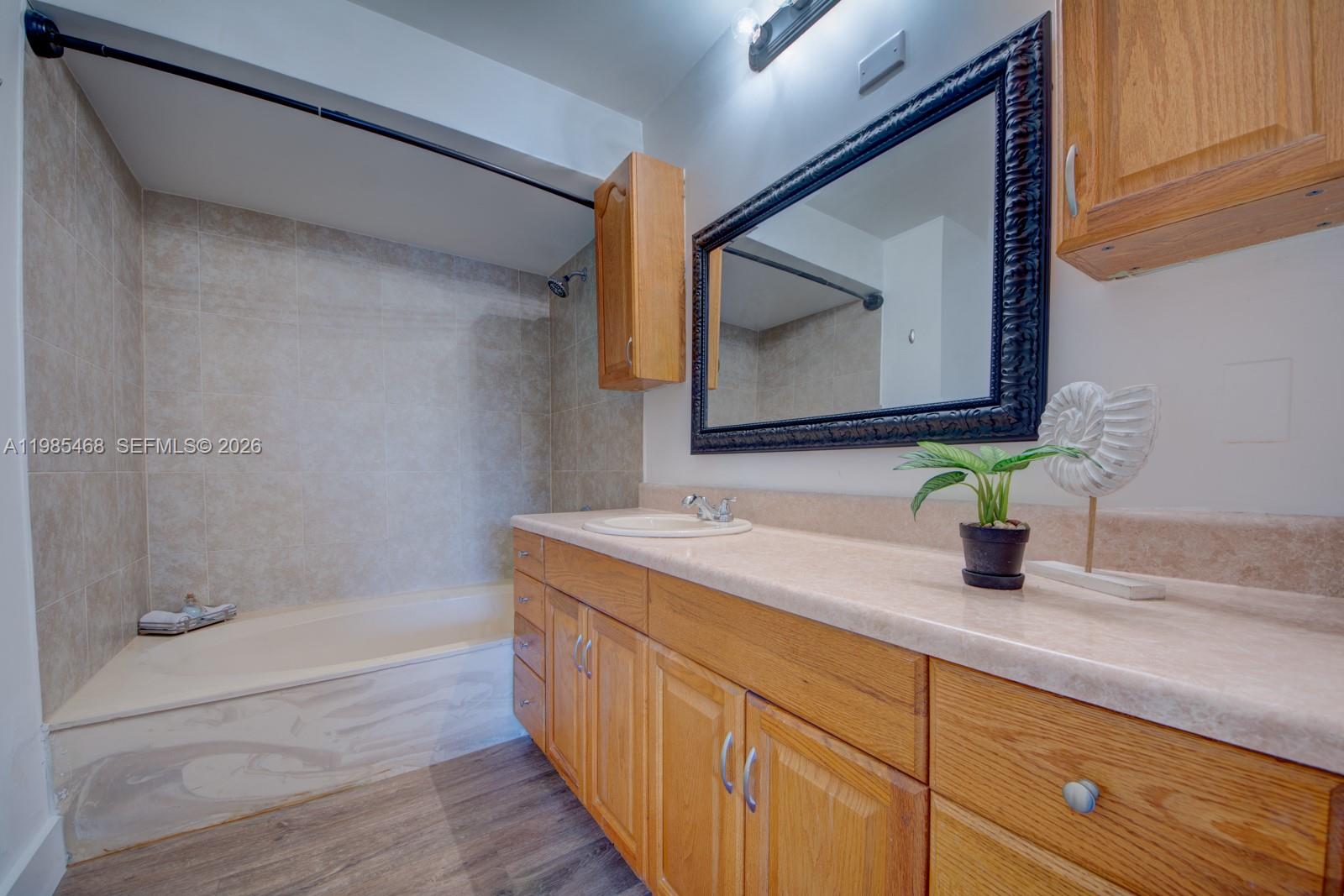 1960 Bayberry Dr # 1960