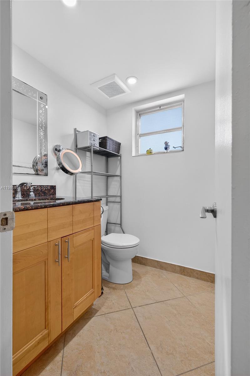 3777 NW 78th Ave # 8F