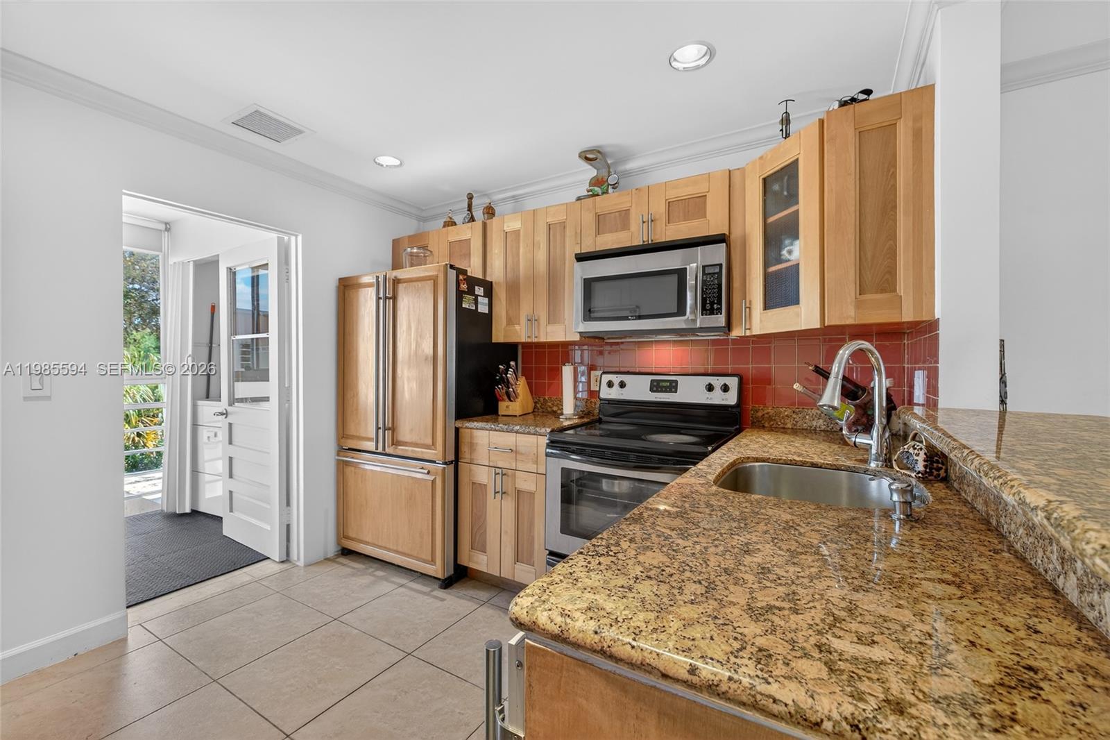 3777 NW 78th Ave # 8F