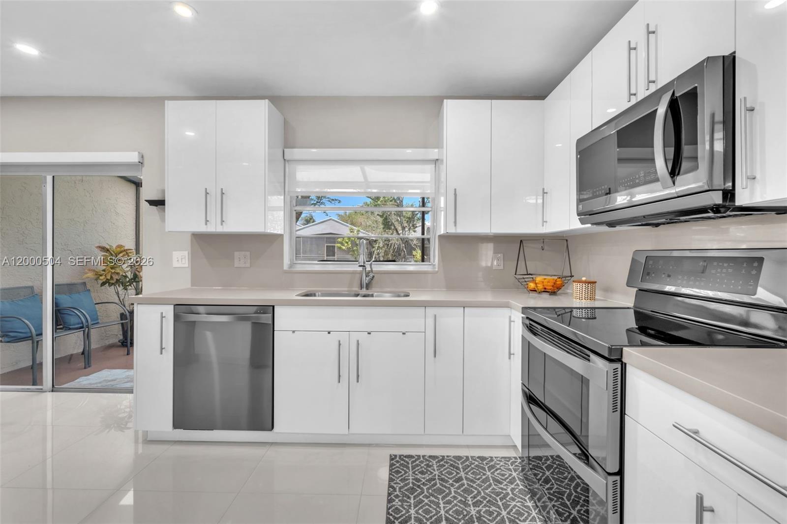 15743 Woodgate Pl Unit: E