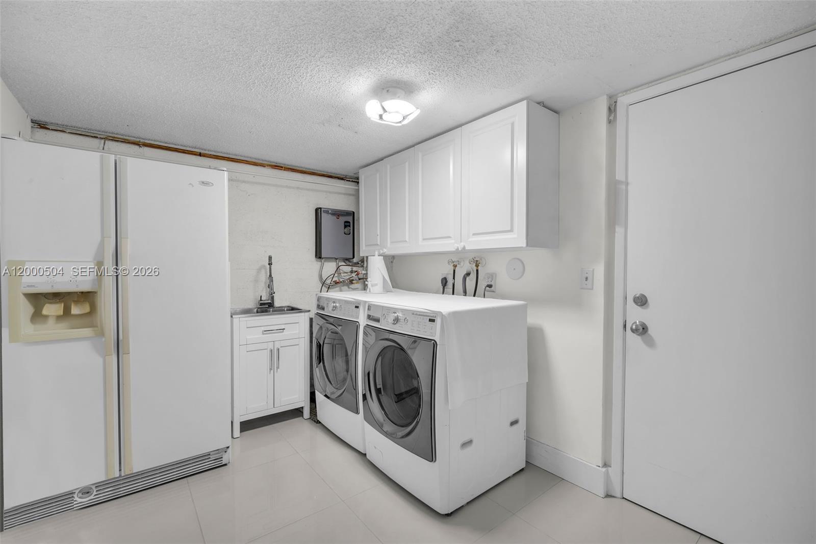 15743 Woodgate Pl Unit: E