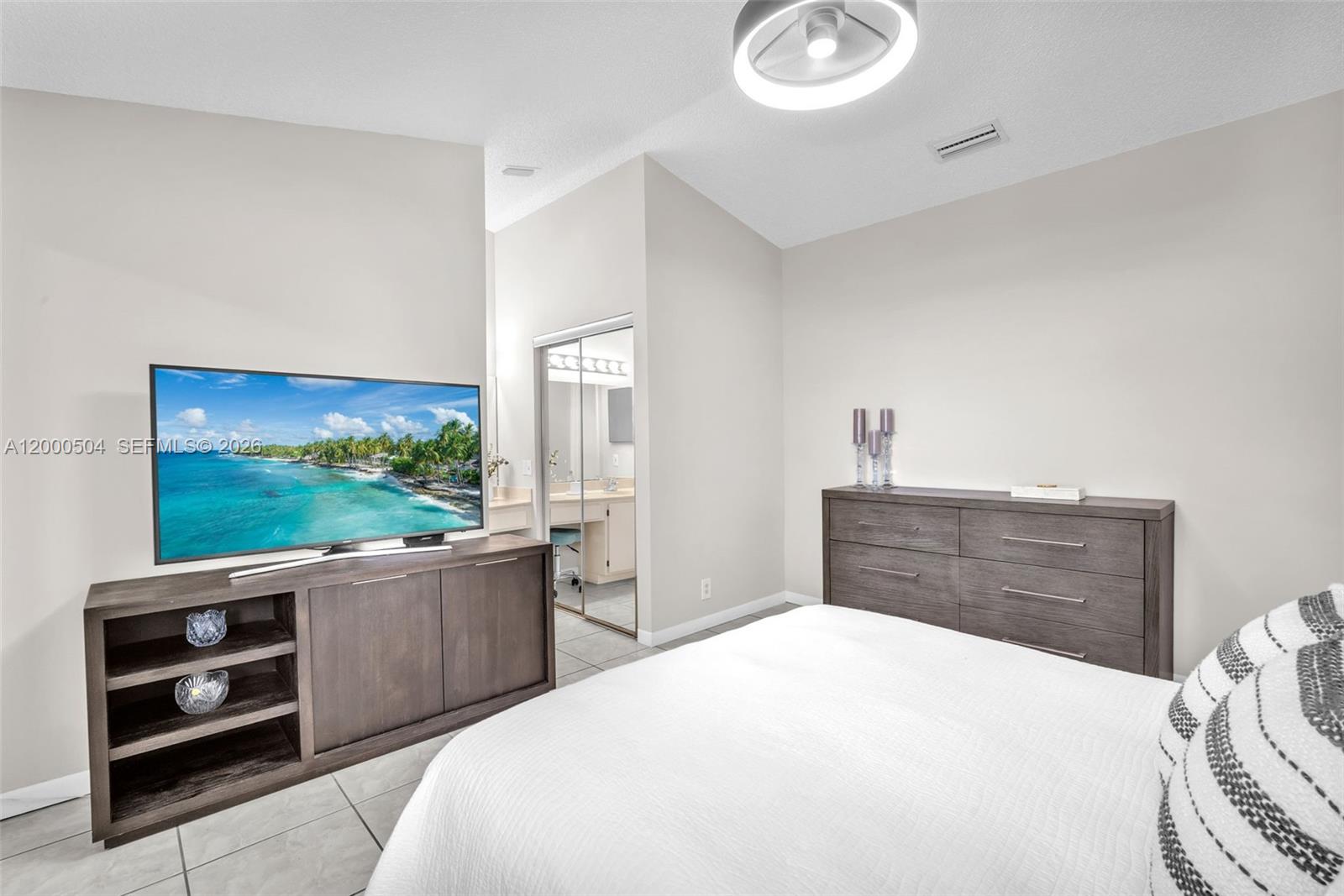 15743 Woodgate Pl Unit: E