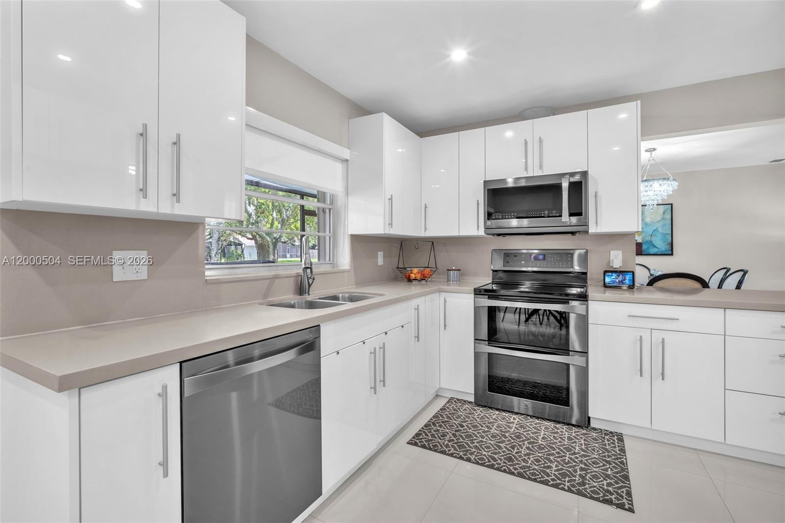 15743 Woodgate Pl Unit: E