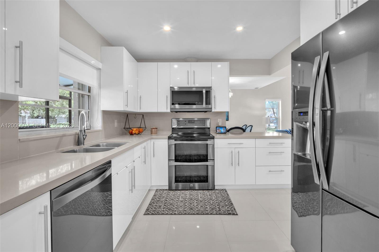 15743 Woodgate Pl Unit: E