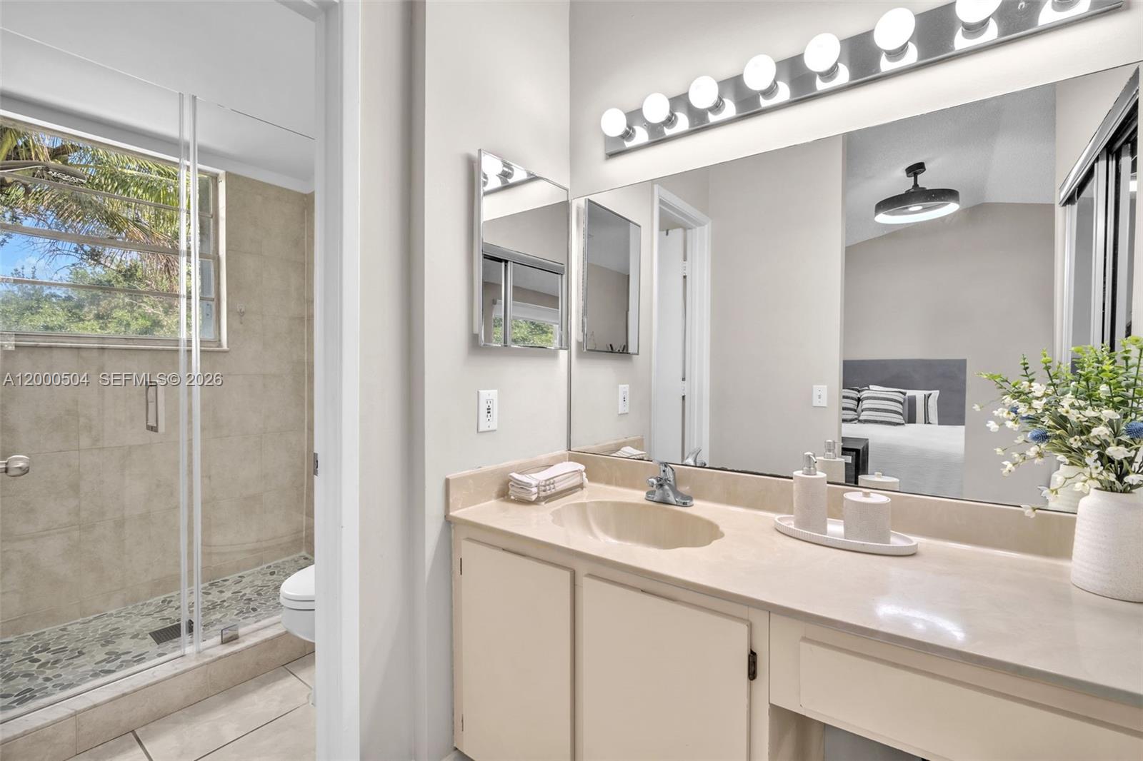 15743 Woodgate Pl Unit: E