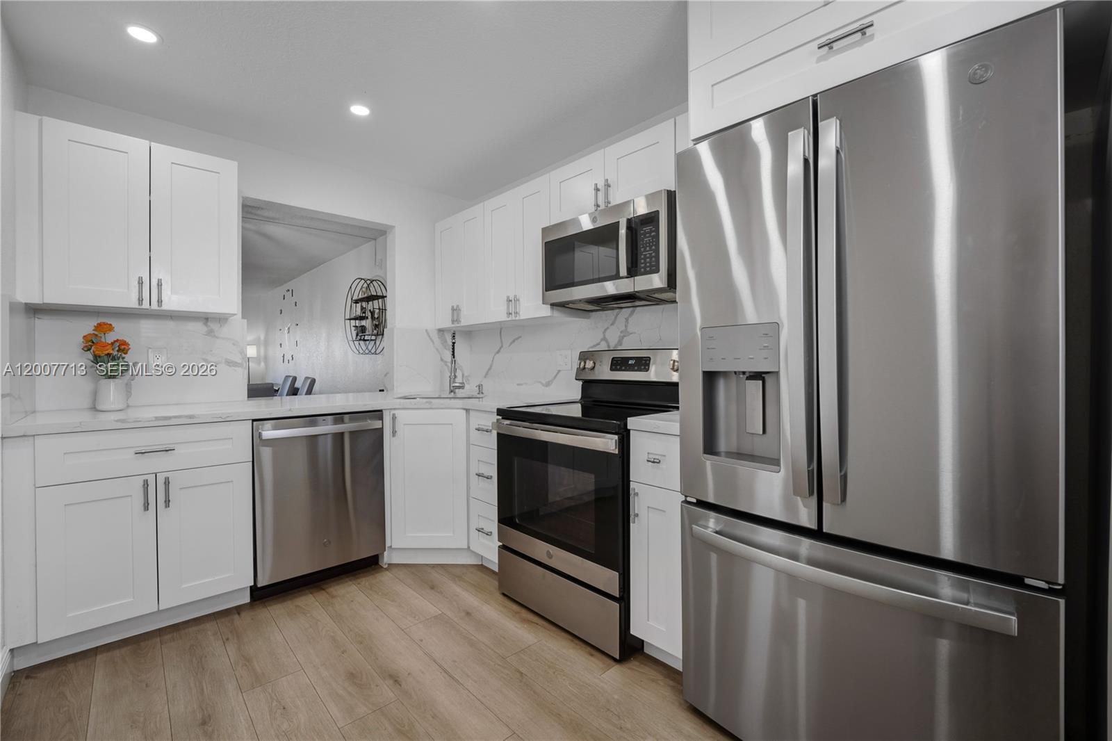 2551 Aragon Blvd # 411