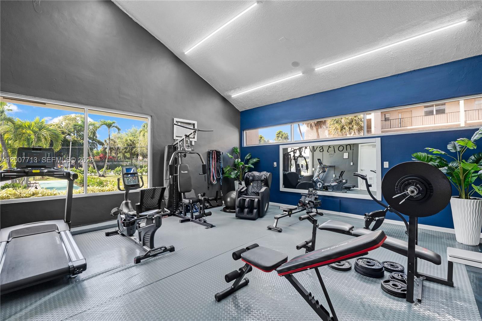 2551 Aragon Blvd # 411
