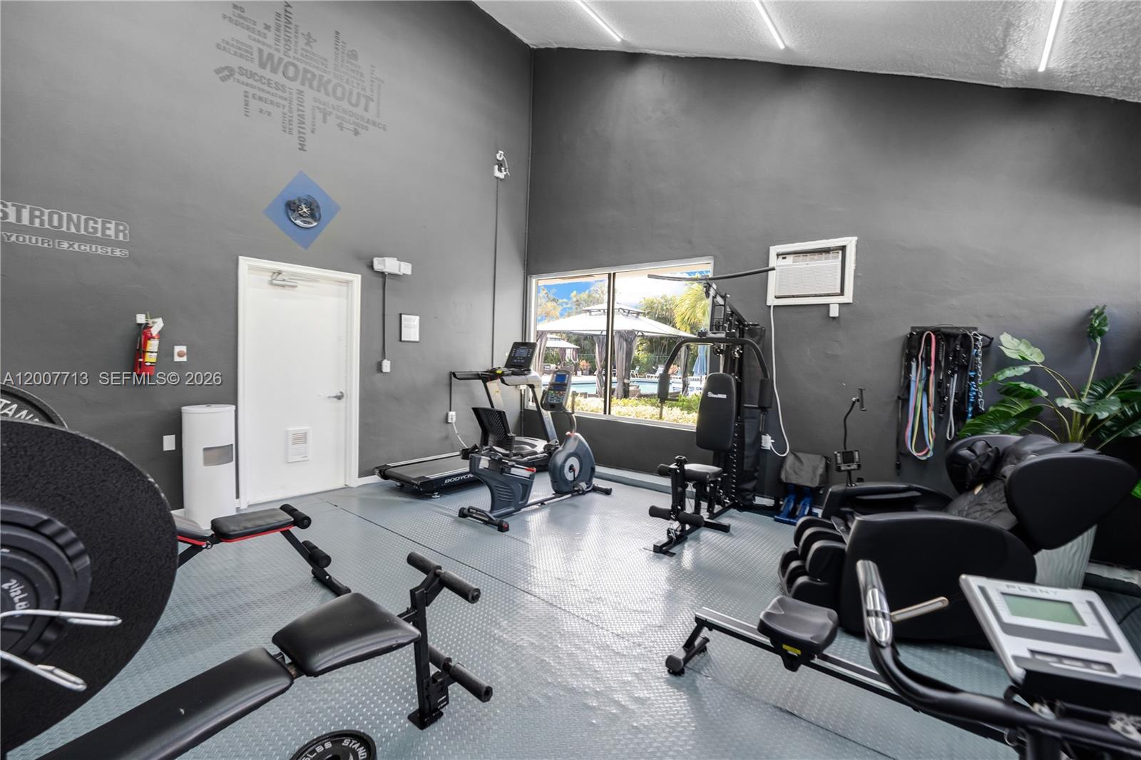 2551 Aragon Blvd # 411