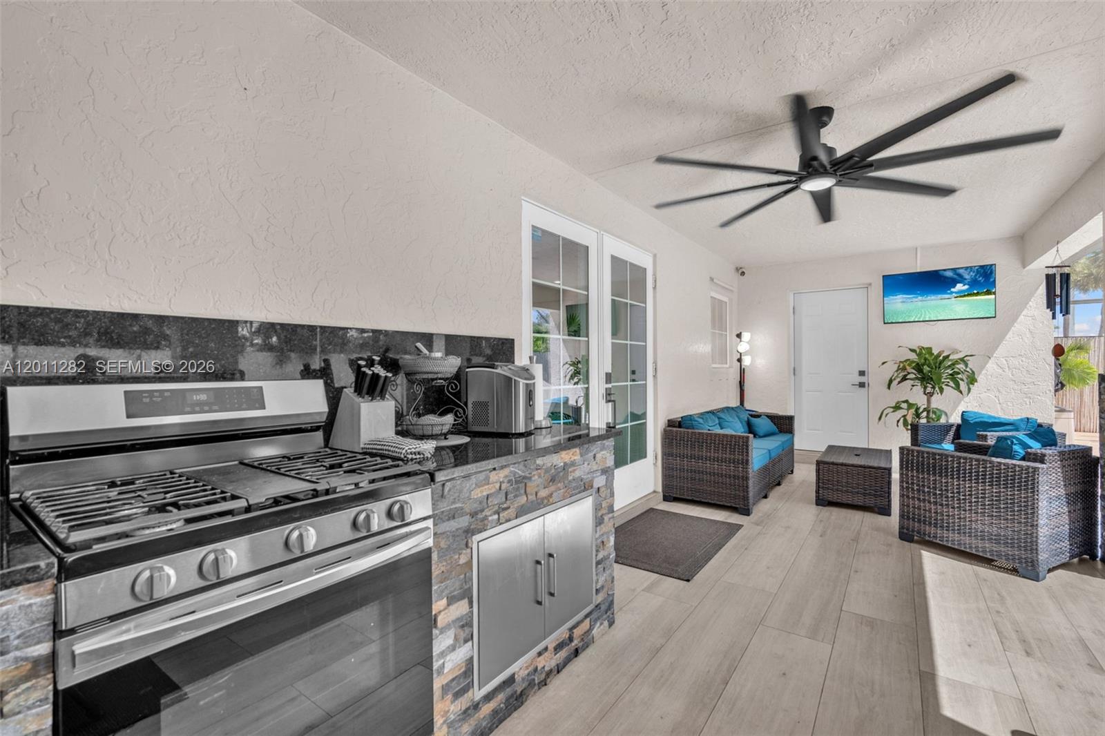 252 Malibu Cir # 252