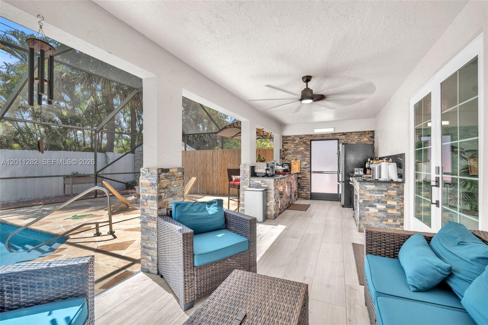252 Malibu Cir # 252