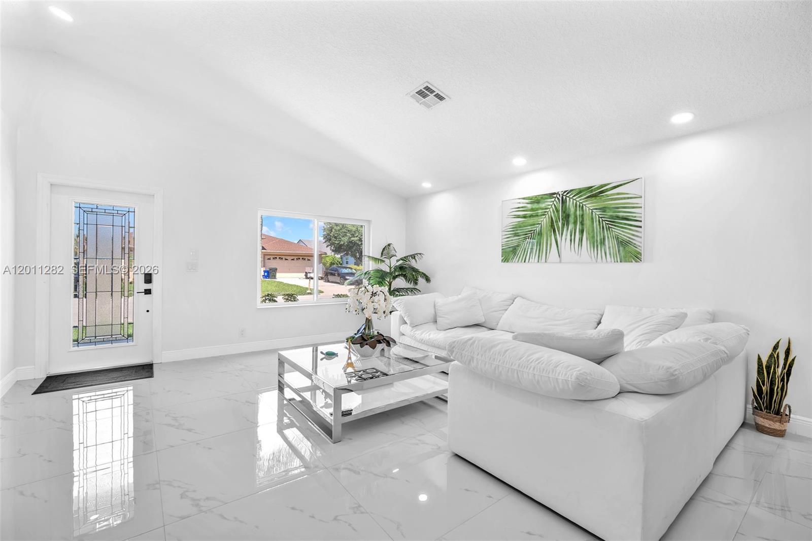 252 Malibu Cir # 252