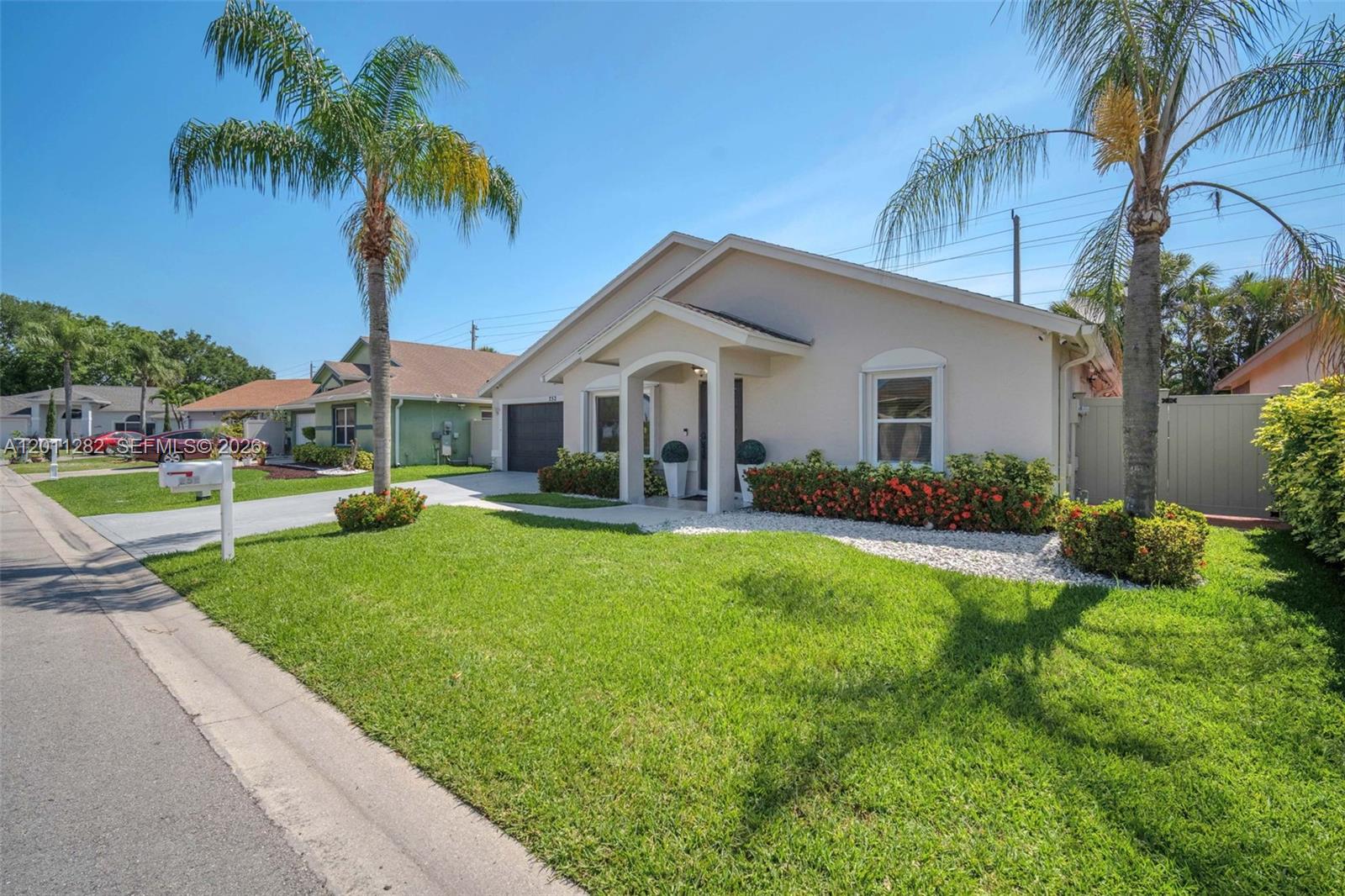 252 Malibu Cir # 252