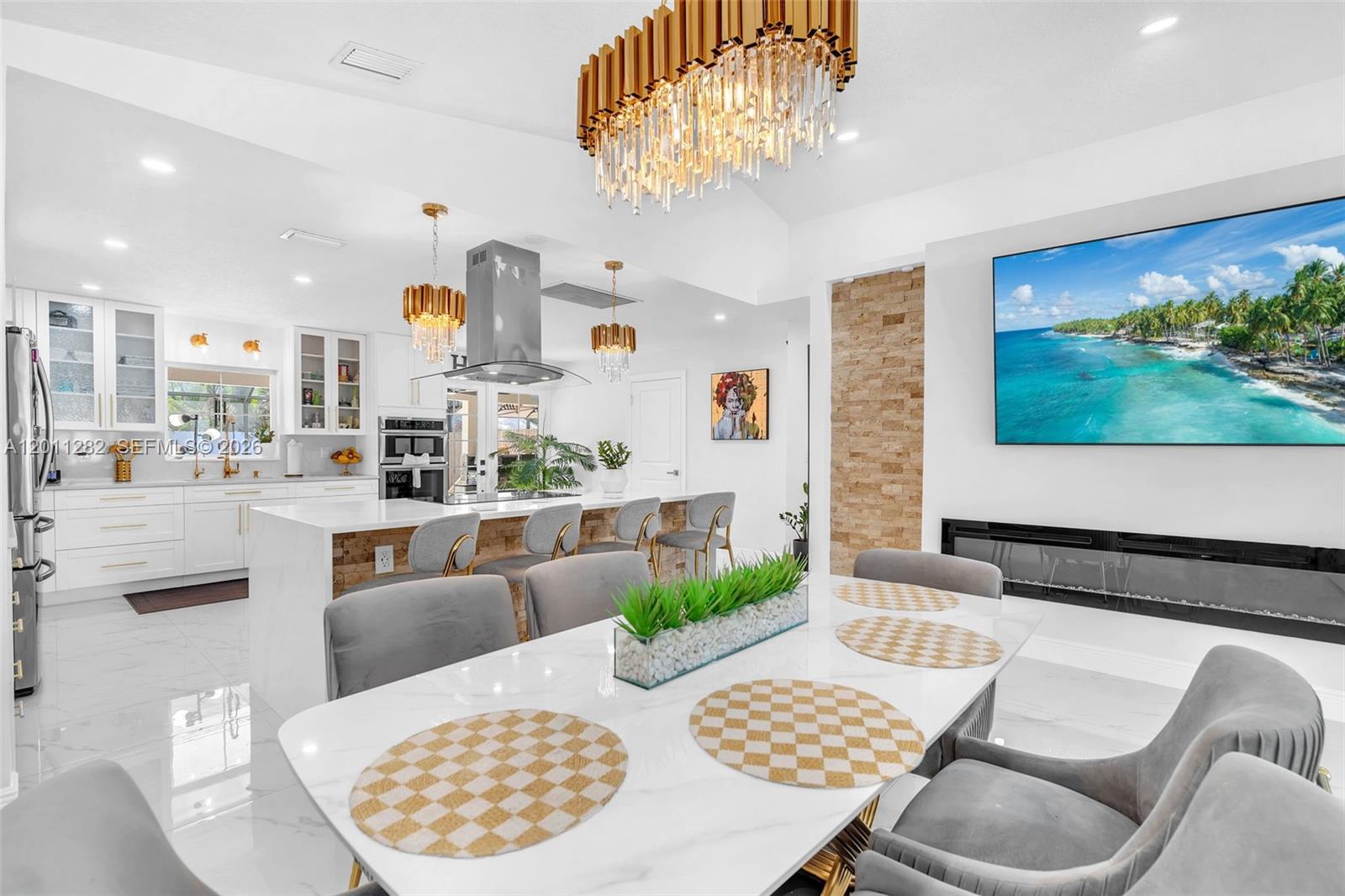 252 Malibu Cir # 252