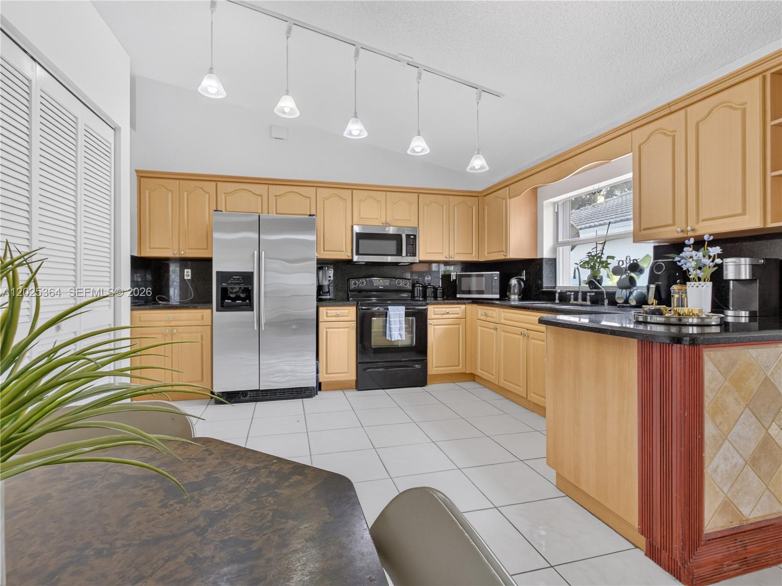 16543 NW 5th Ct