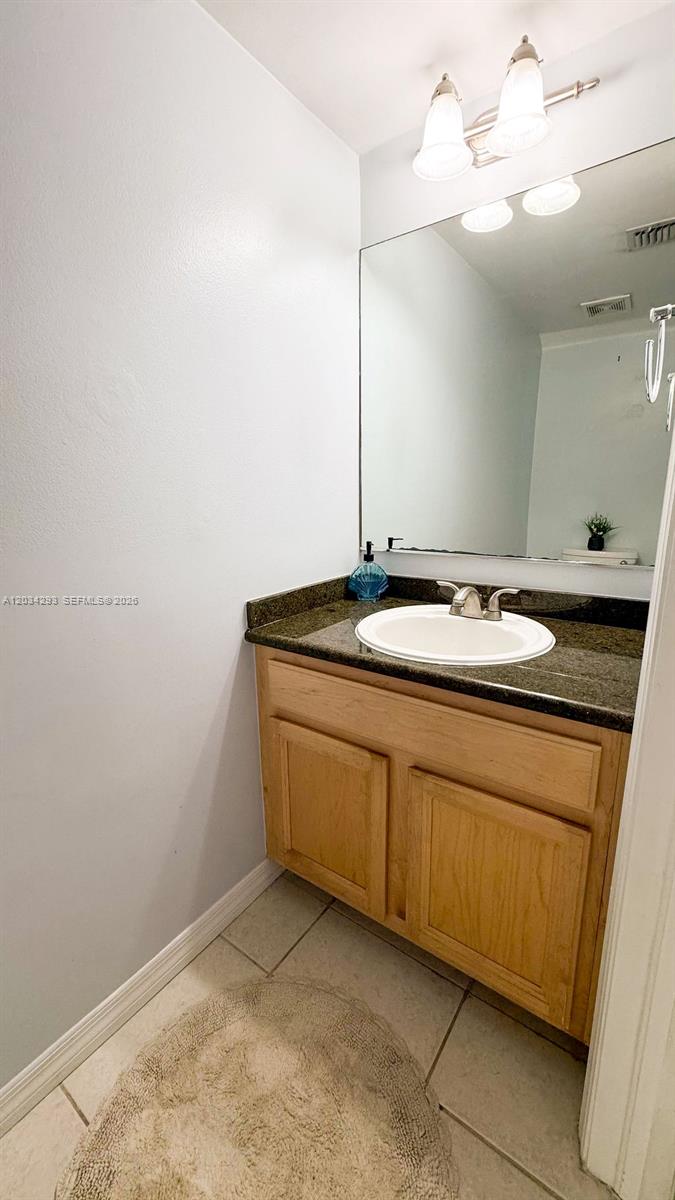1611 Veracruz Ln # 17 Unit: 5-17
