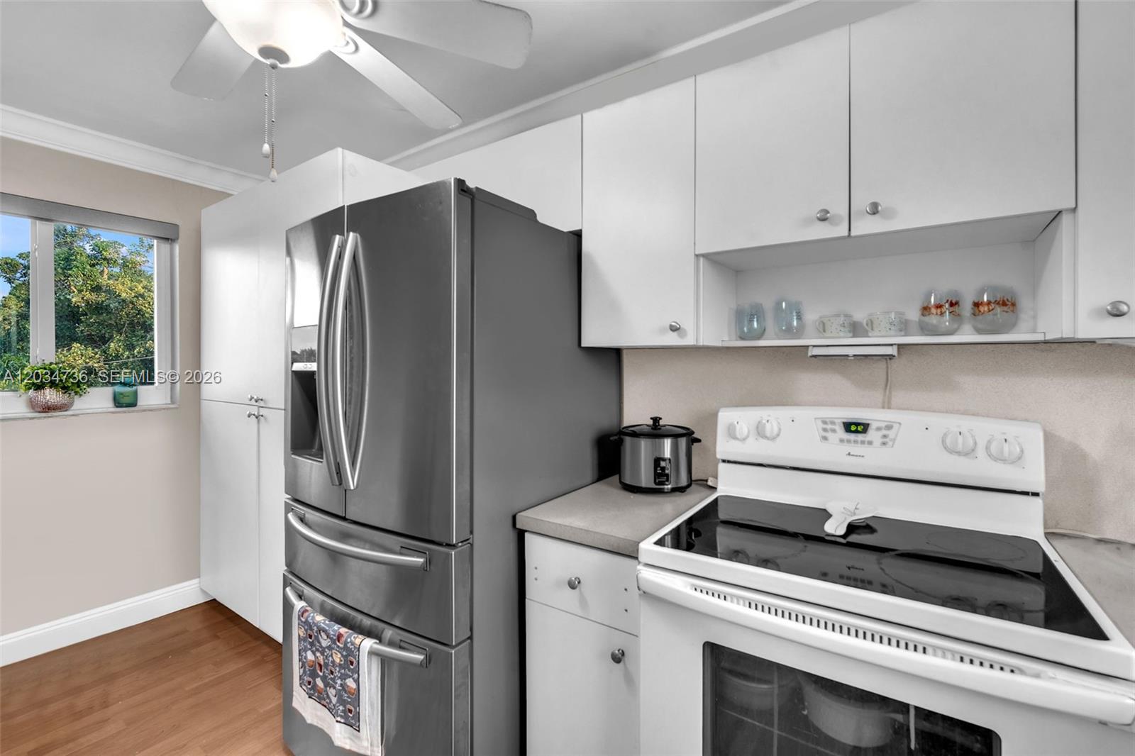 380 W 30th St