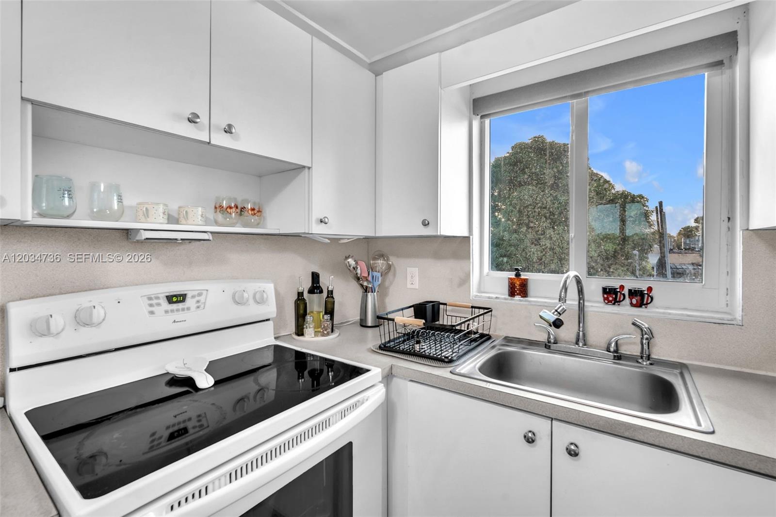 380 W 30th St