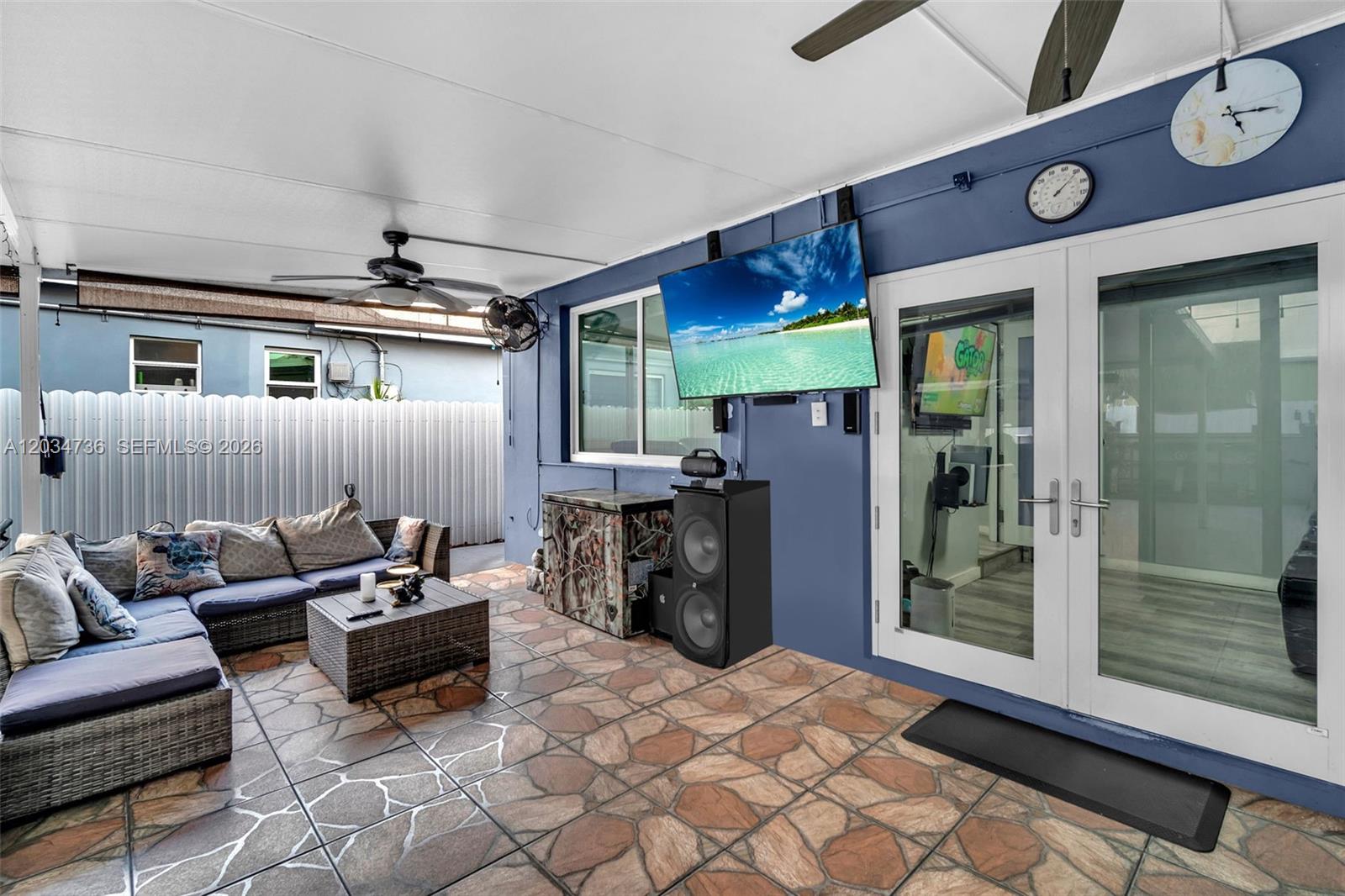 380 W 30th St