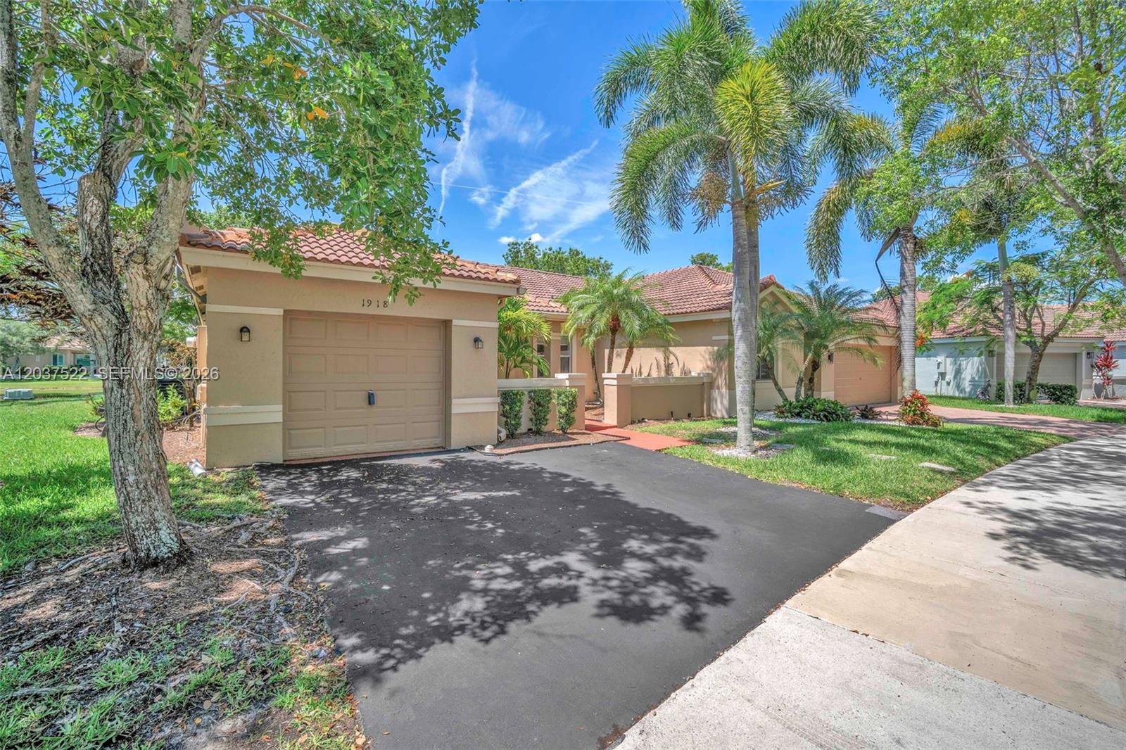 1918 Andromeda Ln # 1918