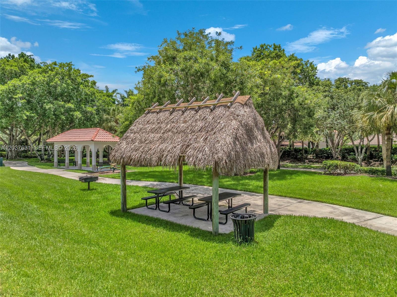 4110 Laurel Ridge Cir