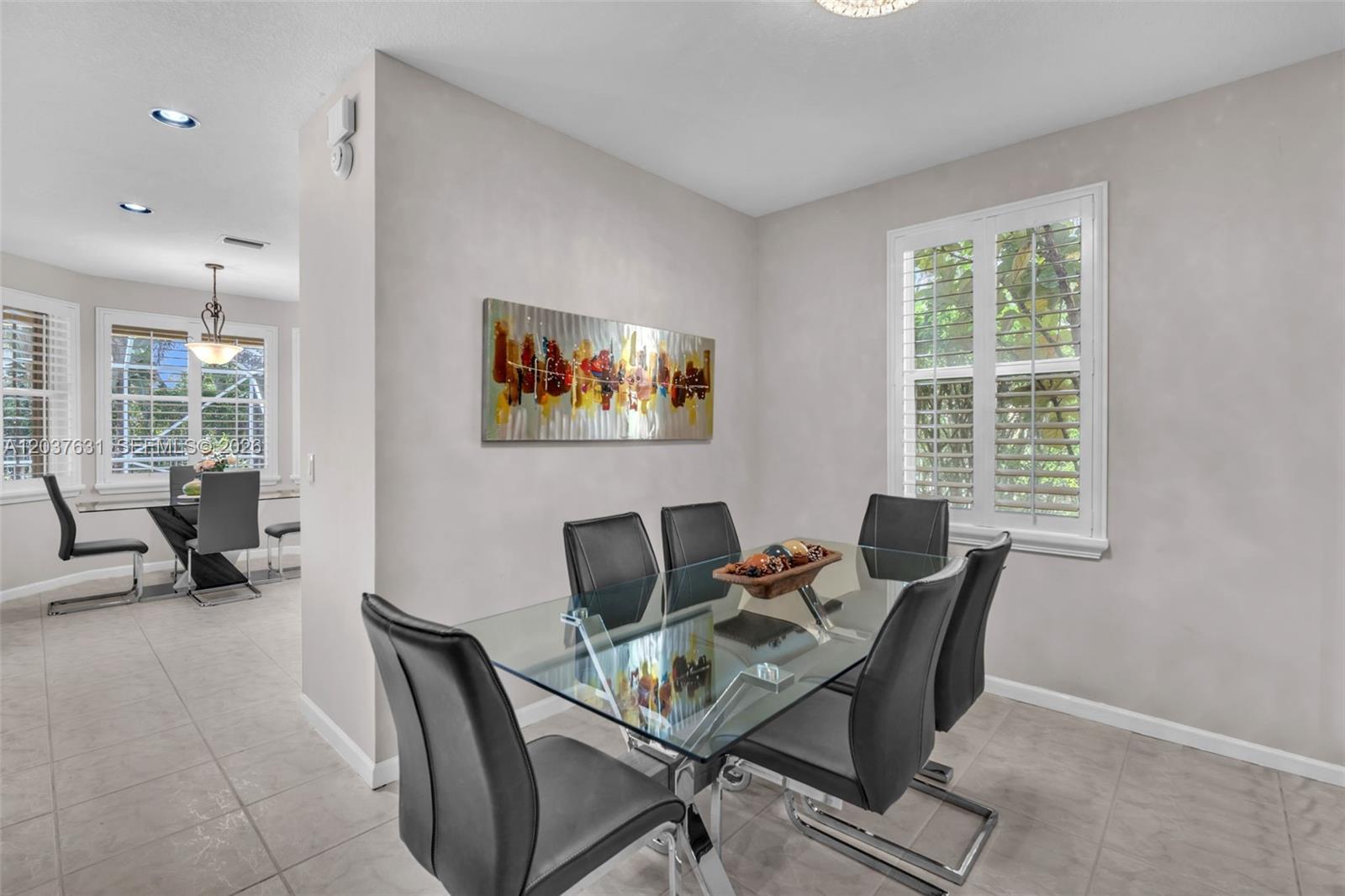4110 Laurel Ridge Cir